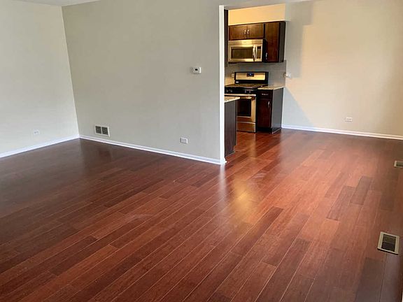 5th image of 343 Ashwood Ct #343