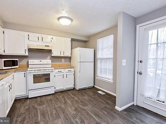 4th image of 1915 Belmont Ridge Ct