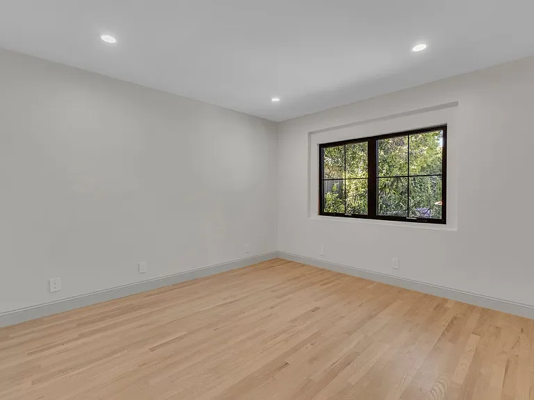 4316 Bellaire Ave — Photo 30