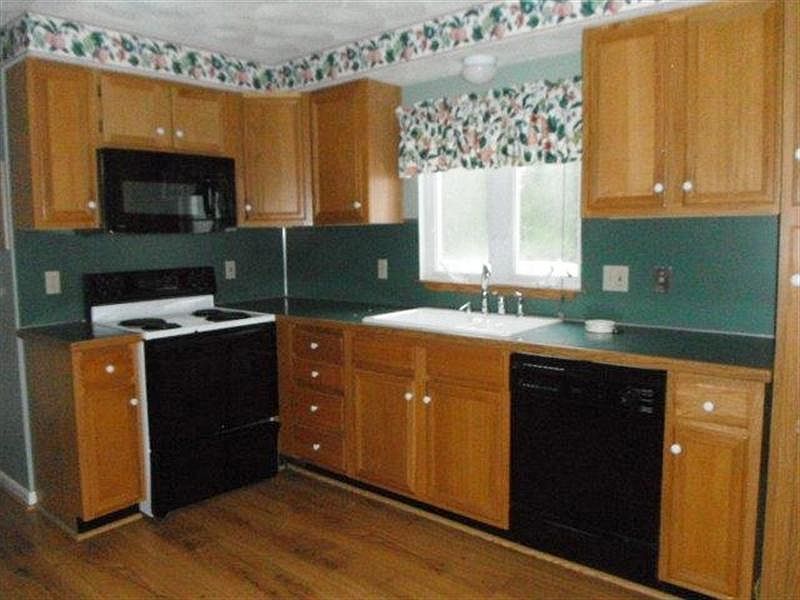 2nd image of 95 Bishop Hill Rd