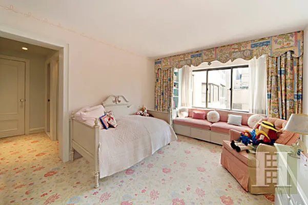 Sold by Halstead Real Estate | media 22