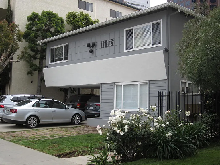 11816 Goshen Ave #2 — Photo 17