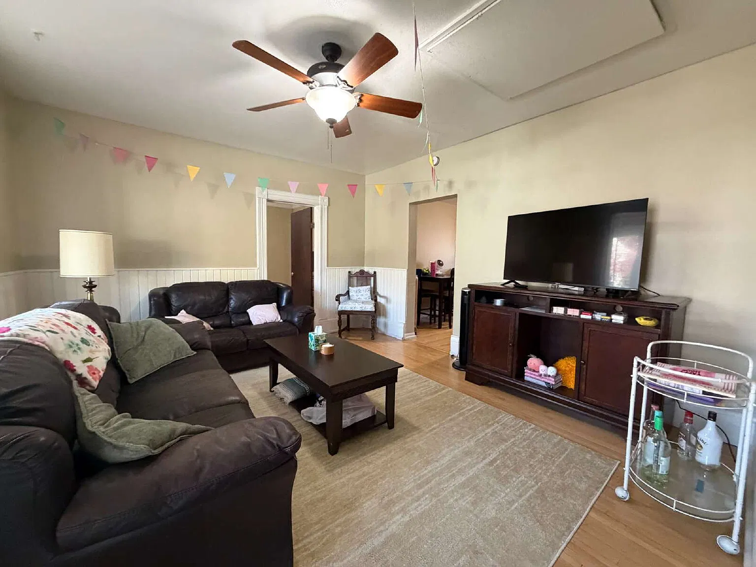 4 bed, 1.0 bath, 1780 sqft, $495 — Photo 2