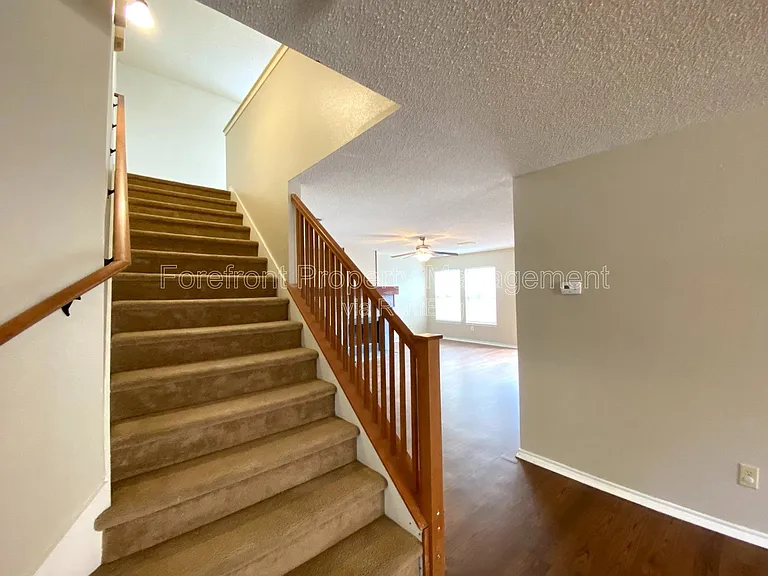 2510 Village Pkwy — Photo 34