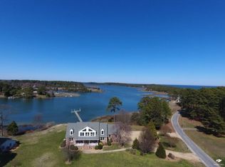 695 Tranquility Rd, Reedville, VA 22539