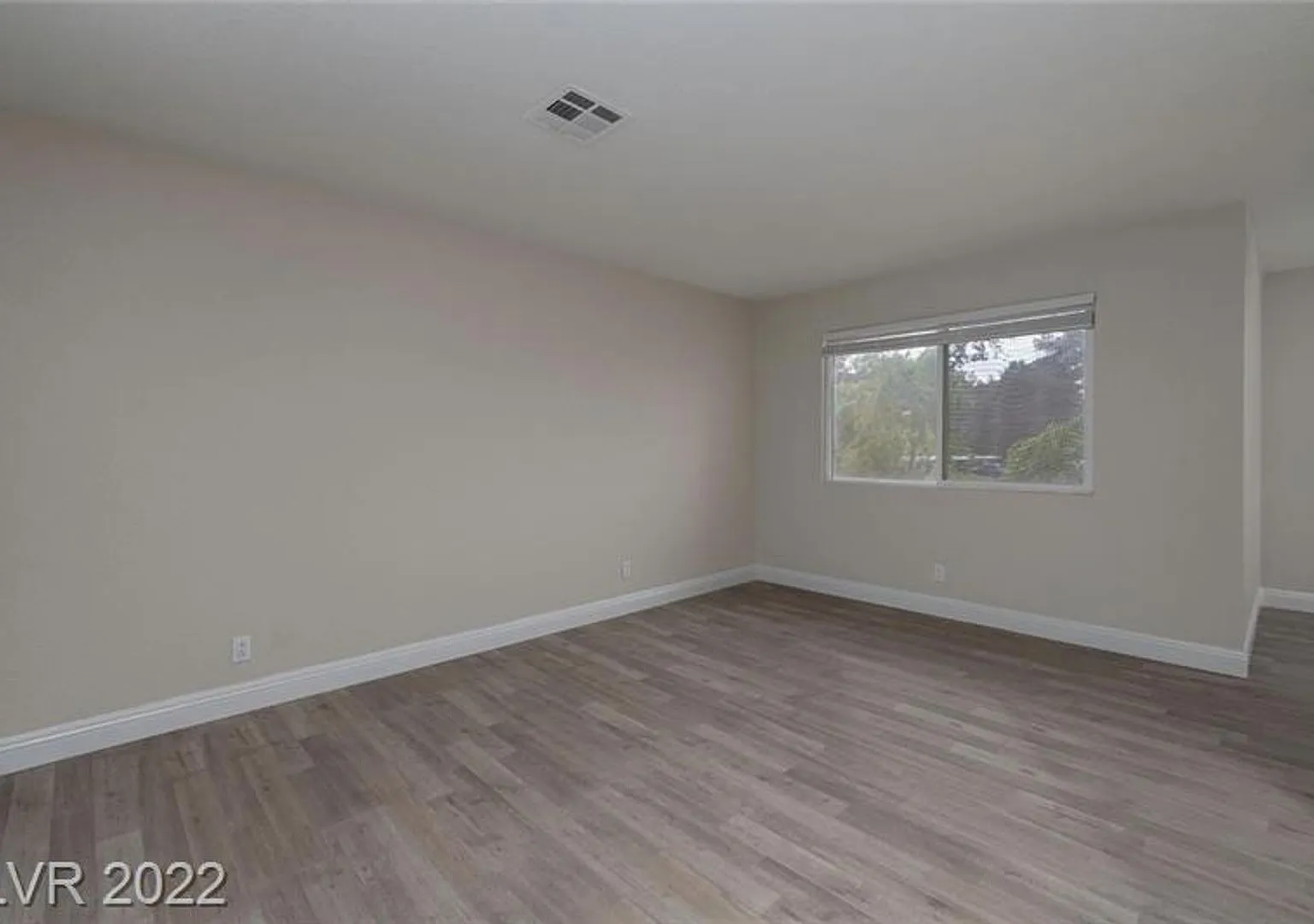 This beautiful 2 Bedroom and 2 Bath Condo in Northwest Vegas! — Photo 3