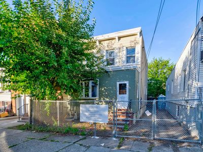 118 Fulton Ave, Jersey City, NJ, 07305