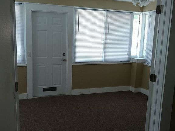 3rd image of 1242 28th Ave N