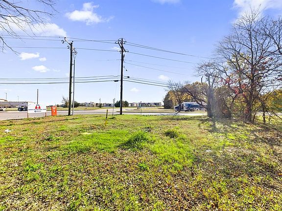 4th image of 401 E Malloy Bridge Rd