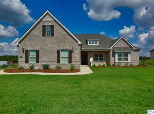 346 Summerglen Rd, Madison, AL 35756