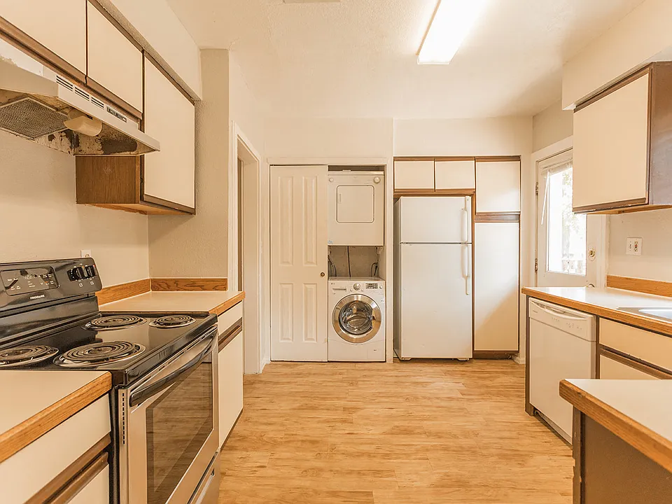 1837 Baseline Kitchen