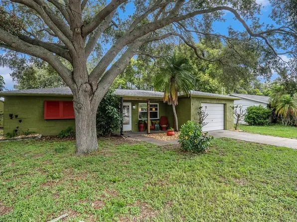 1455 Alameda Dr, Holiday, FL 34690