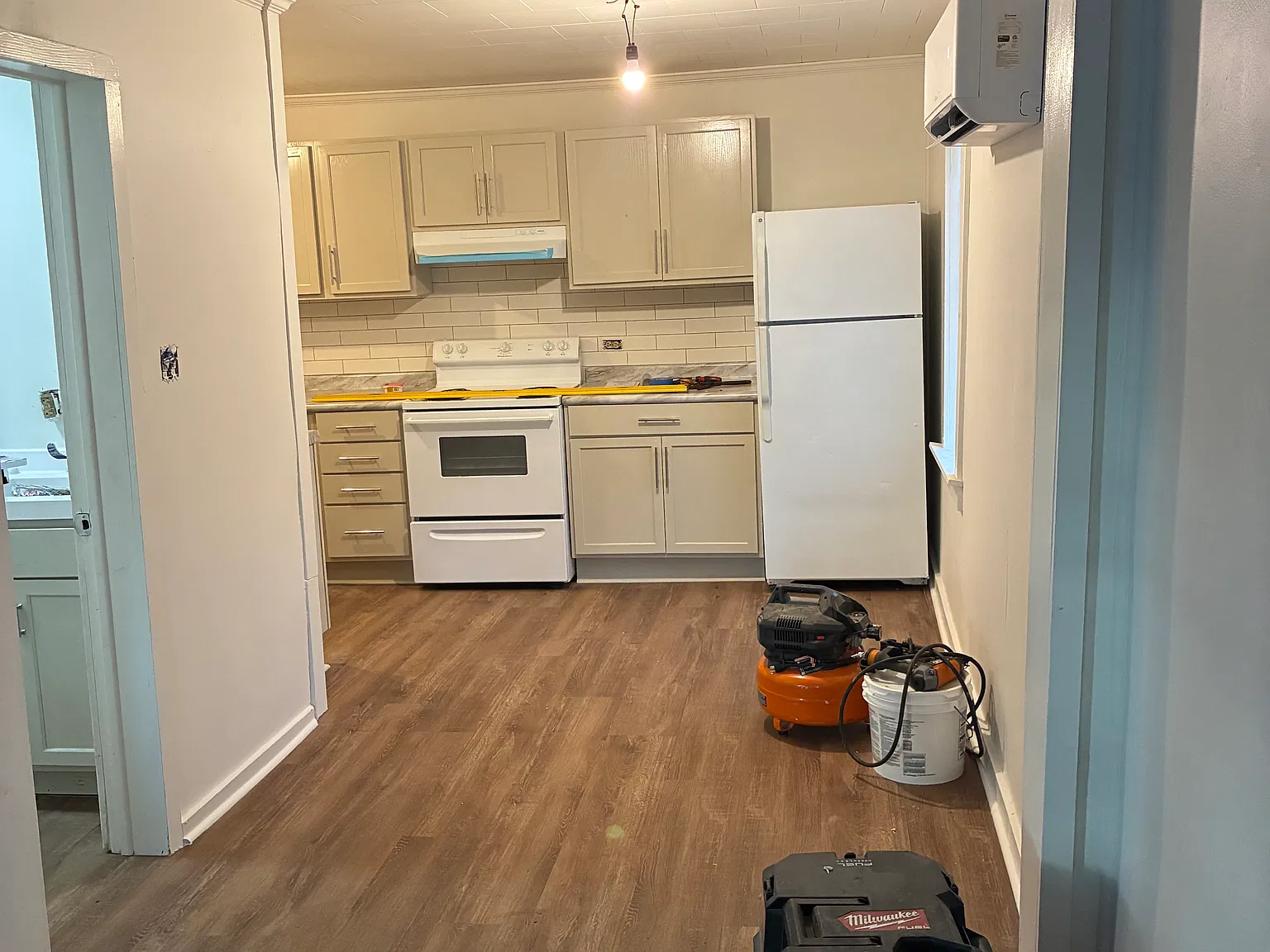 1 bed, 700 sqft, $900 — Photo 2