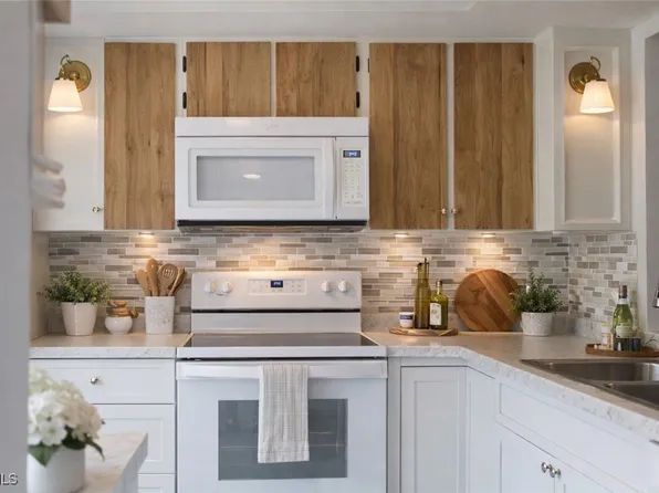 1519 Cape Coral Pkwy W APT 2, Cape Coral, FL 33914