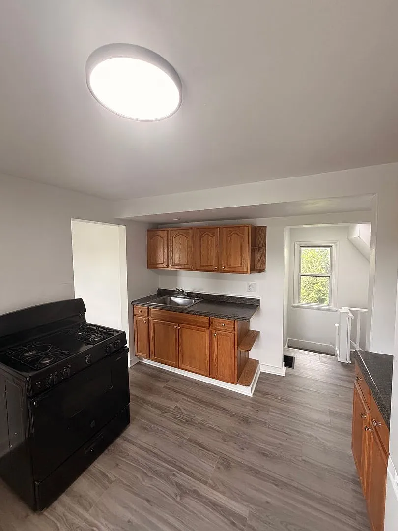 328 Murray Avenue — Photo 4