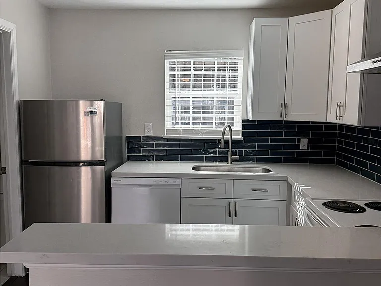1824 Thonig Rd #14 — Photo 2