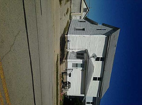 1st image of 712 E Main St