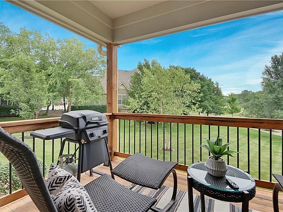 4th image of 14833 Meadow Ln