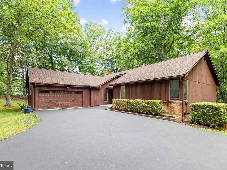 1st image of 12212 Woodlark Ct