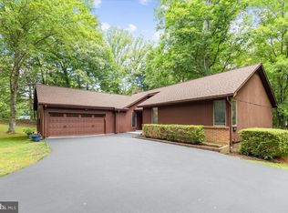 12212 Woodlark Ct, Manassas, VA 20112