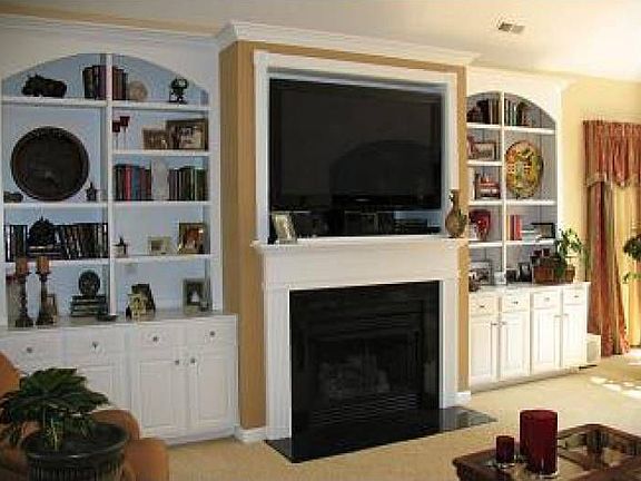 Living Rm Built Ins