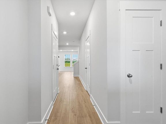 4th image of 266 Telluride Way