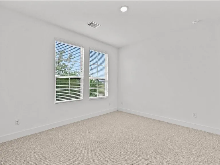 2906 Stevens St — Photo 21