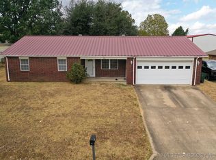 901 Christy St, Calera, OK 74730