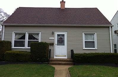 2nd image of 8929 Harms Rd