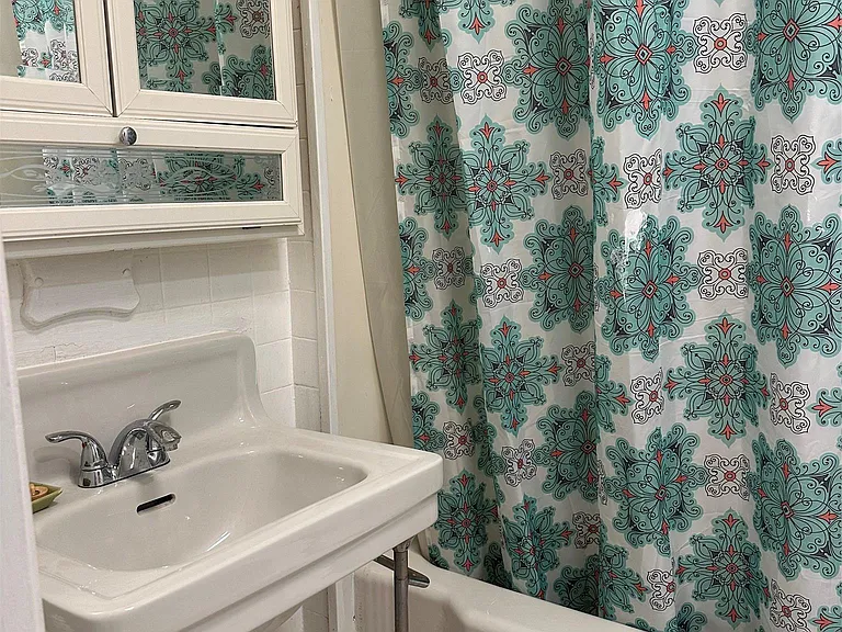 9 Elizabeth St #1 — Photo 13