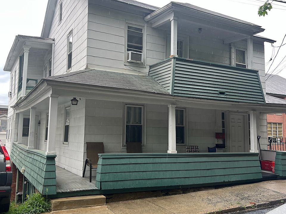 1st image of 70 Bank Street