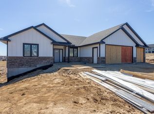 14368 Keegan Ct, Dubuque, IA 52002