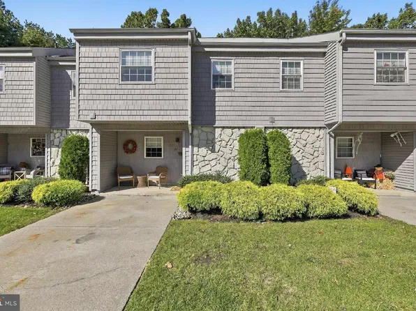 12 Harbor Drive, Hammonton, NJ 08037