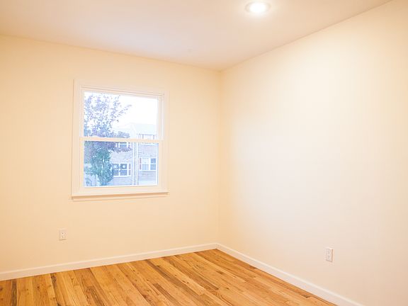 2nd image of 24028 67th Ave