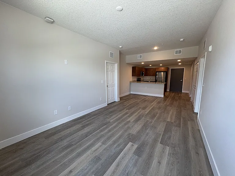 4424 S Texas Ave #1-104-1 — Photo 5