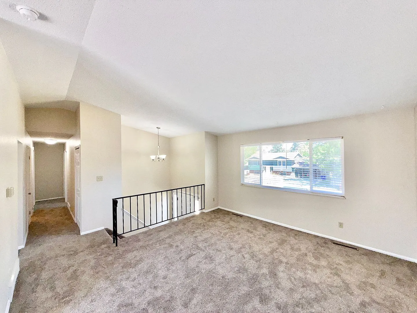 North-East Tri-Level Home! — Photo 3
