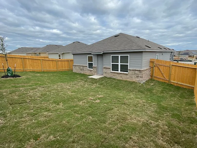 4222 Legend Hts — Photo 14