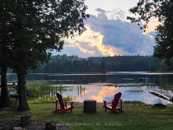 91 Lake Lapinskie Ln, Madawaska Valley, ON K0J 2N0