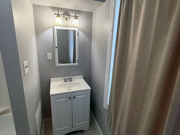 119 Pearl St #1 — Photo 26