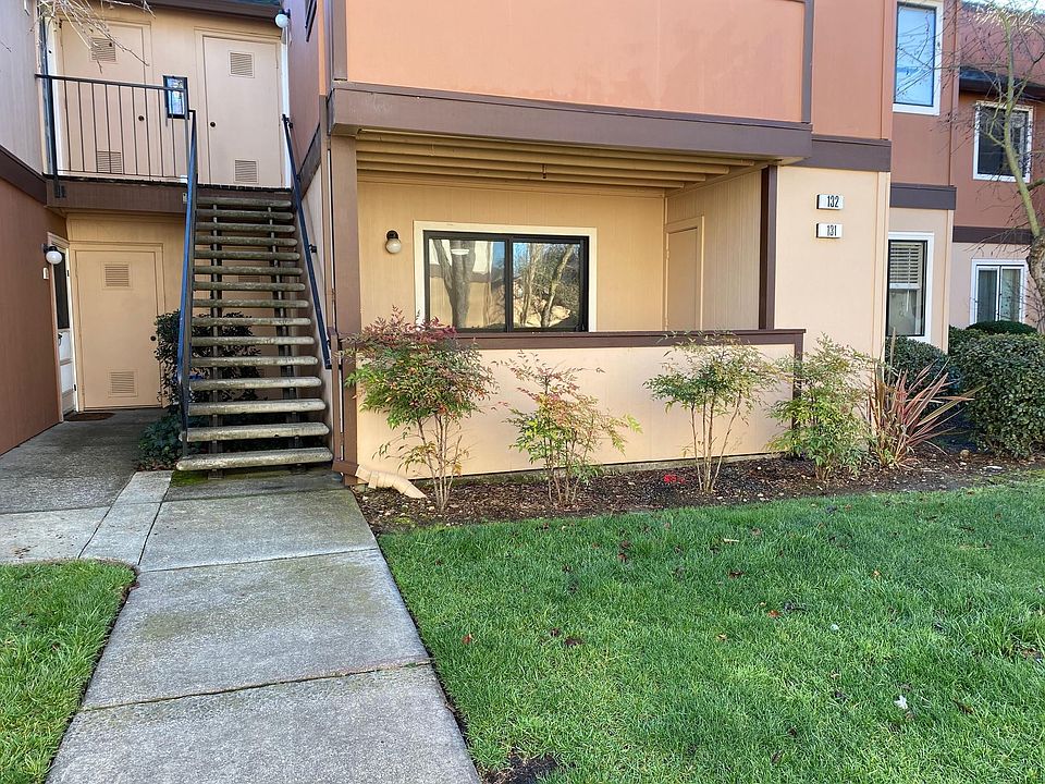 1st image of 8201 Camino Colegio Dr APT 131