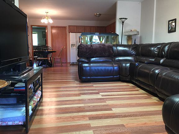 3rd image of 732 S 34th St