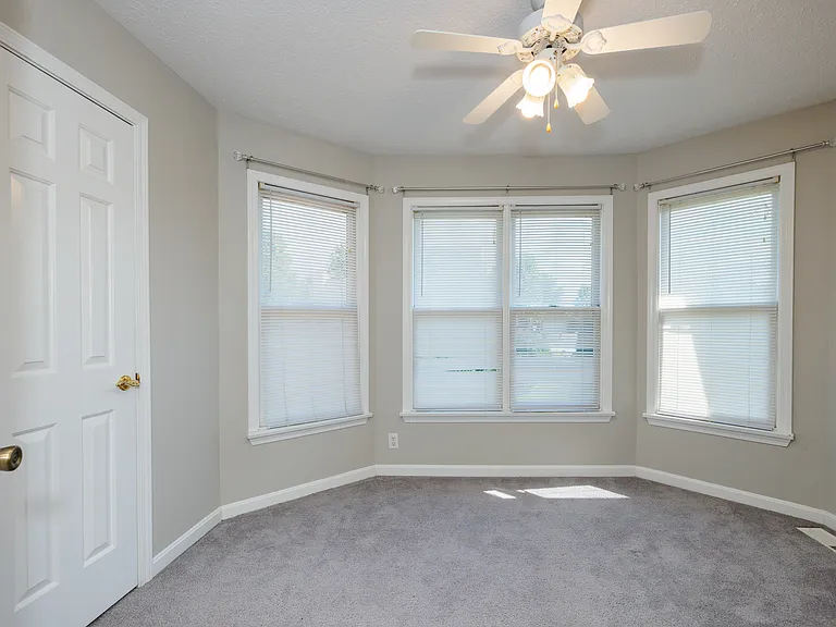 3411 Sample Way — Photo 23