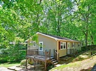 32 Hillside Cir, Greenville, SC 29607