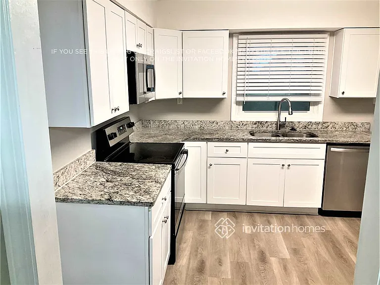 2813 Battlecrest Dr — Photo 4