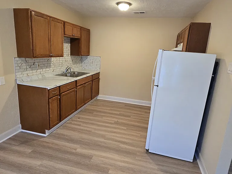 4211 Chartres St #8 — Photo 9