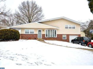 4533 Pickwick Dr, Wilmington, DE 19808