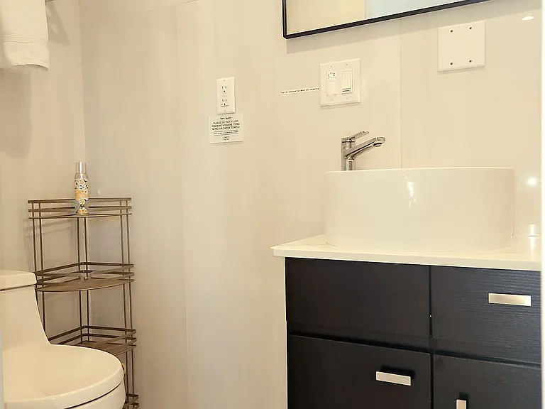10416 Garden Grove Ave #B — Photo 14