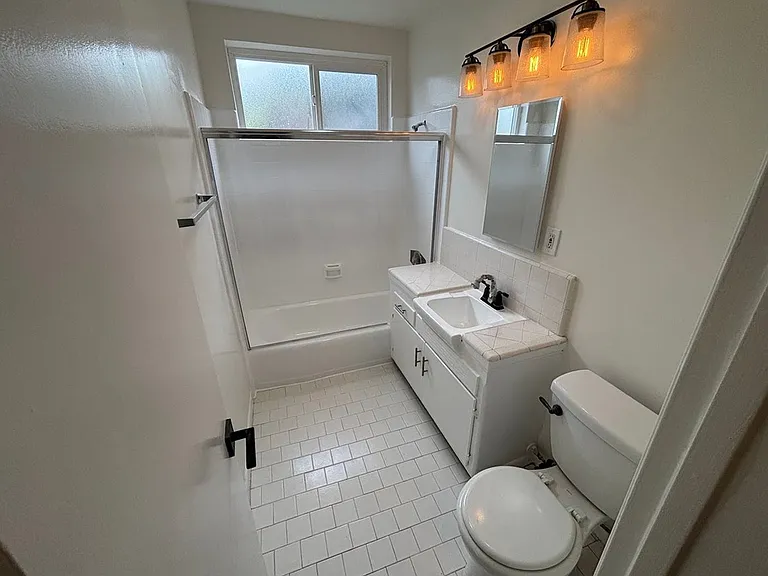 8330 W Manchester Ave — Photo 7