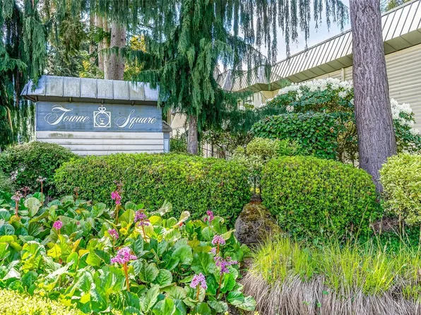 10211 NE 16th Pl, Bellevue, WA