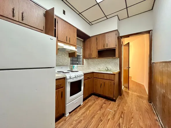 455 Seneca Avenue image 1 of 17